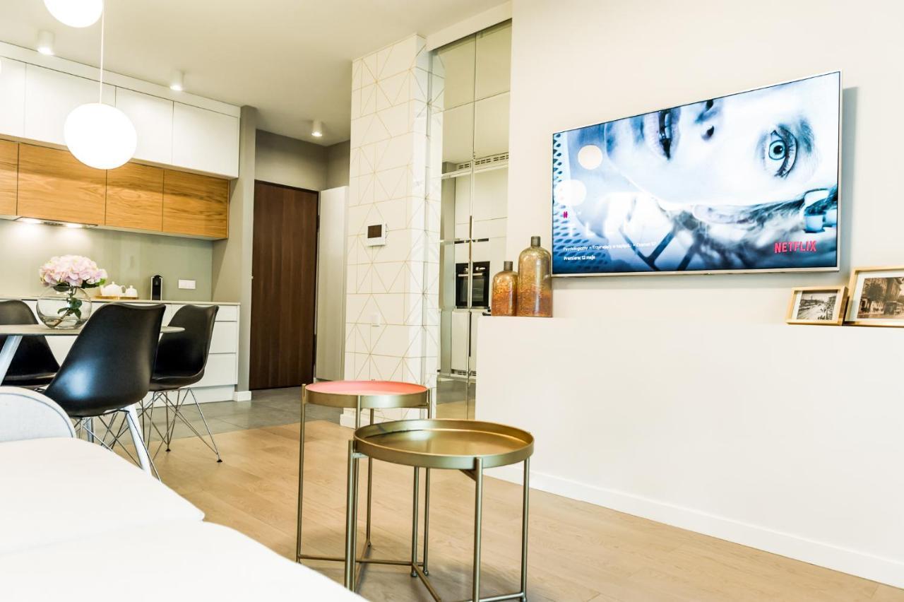 Mennica Residence Patronus Apartments Warszawa Exteriör bild