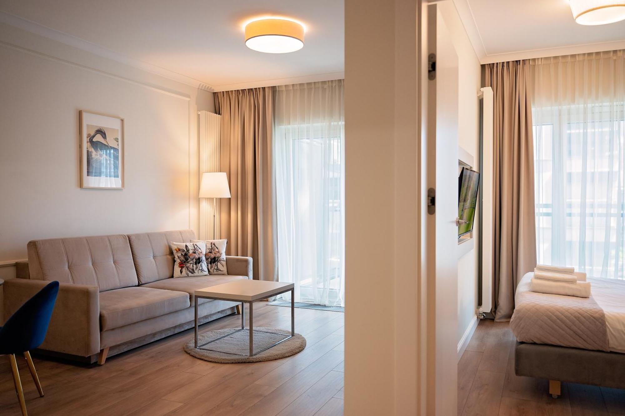 Mennica Residence Patronus Apartments Warszawa Exteriör bild