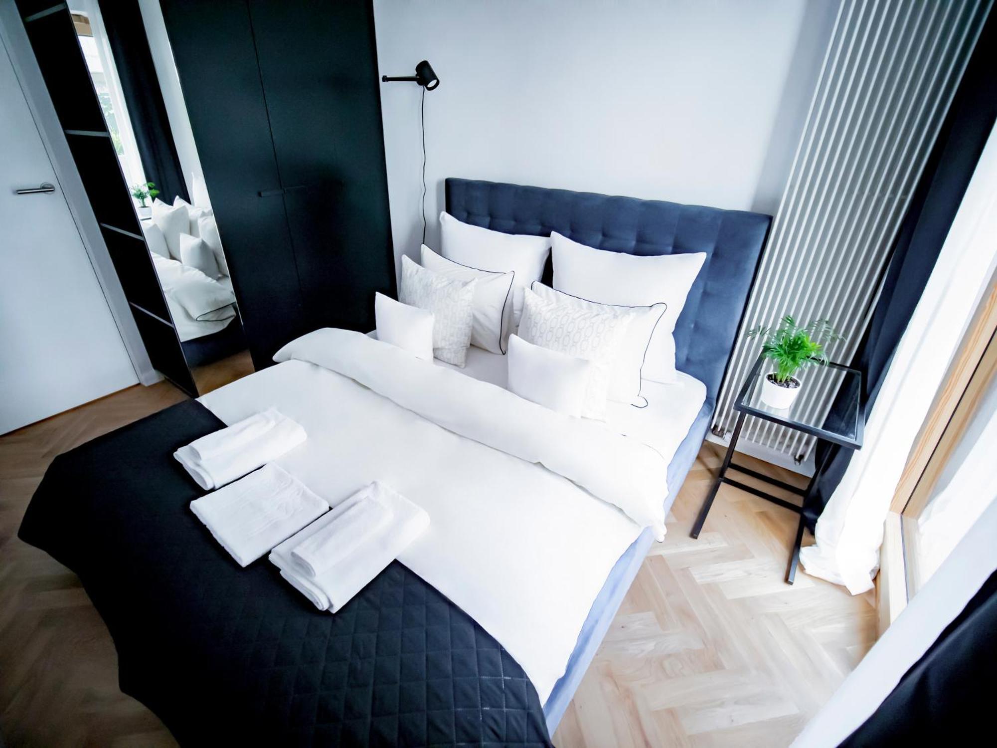 Mennica Residence Patronus Apartments Warszawa Exteriör bild
