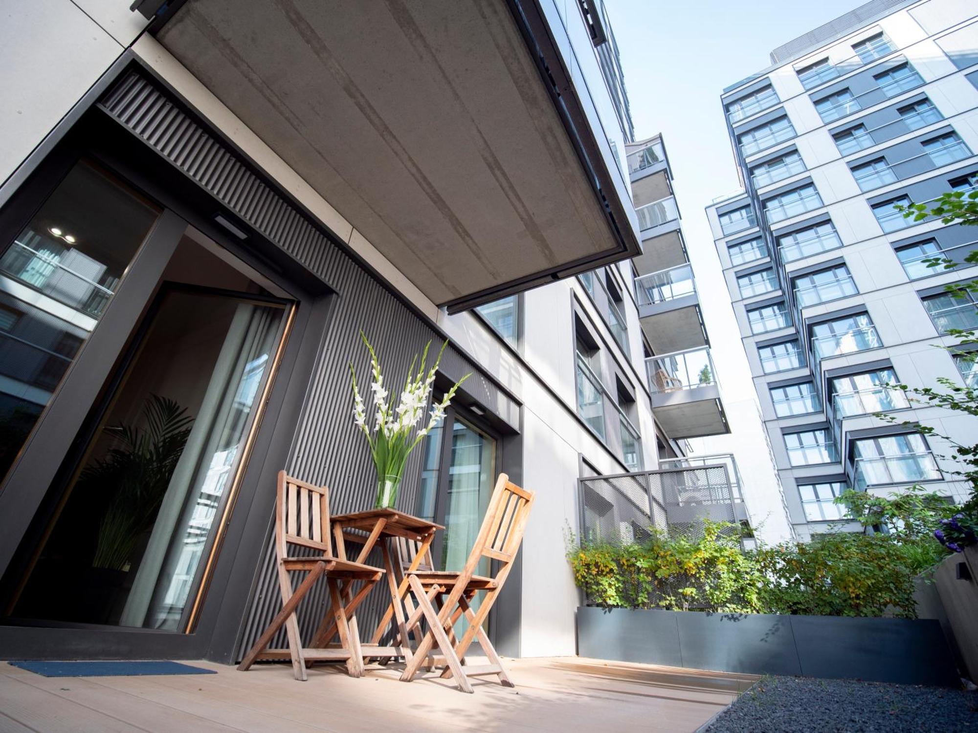 Mennica Residence Patronus Apartments Warszawa Exteriör bild