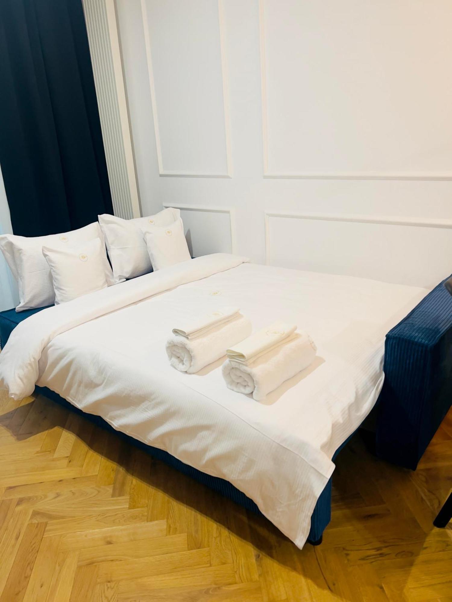 Mennica Residence Patronus Apartments Warszawa Exteriör bild